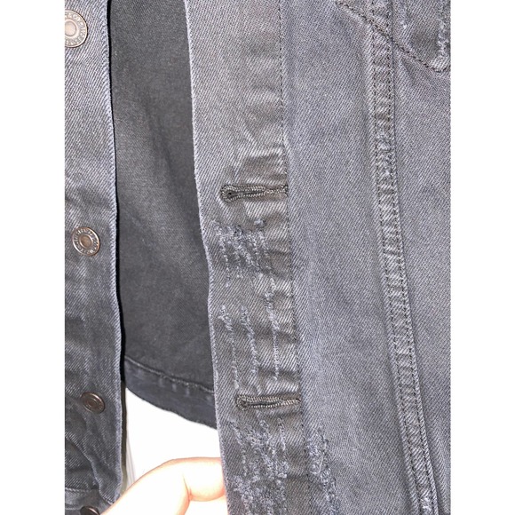 Womens distressed Levi’s jacket size small - Picture 5 of 7